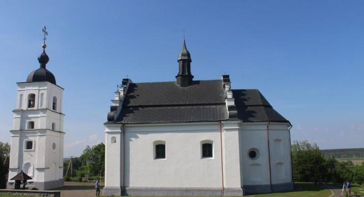 Его искали более 300 лет: Обнаружен склеп под церковью Богдана Хмельницкого