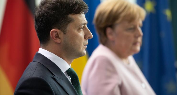 Меркель тряслась и дрожала на встрече с Зеленским, объяснила это обезвоживанием