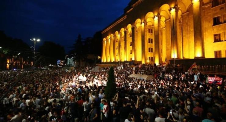Президент Грузии прокомментировала протесты