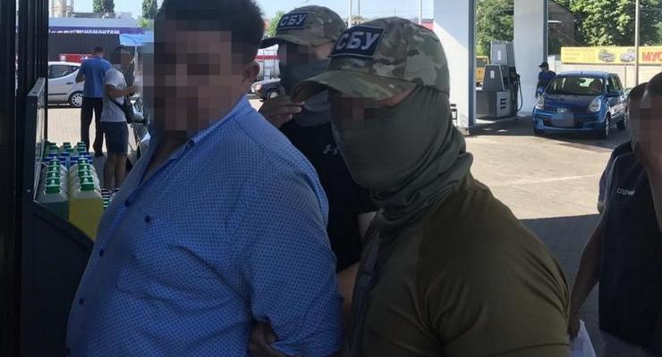 В Днепре на взятке задержали топ-менеджера “Укрзализныци”