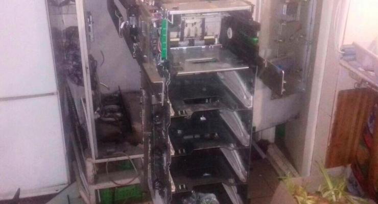 В Днепропетровской области взорвали банкомат ПриватБанка