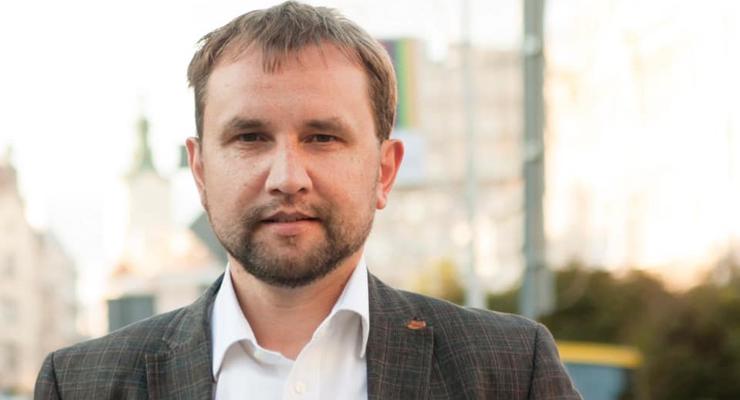 Вятрович отреагировал на переименование проспектов Бандеры и Шухевича