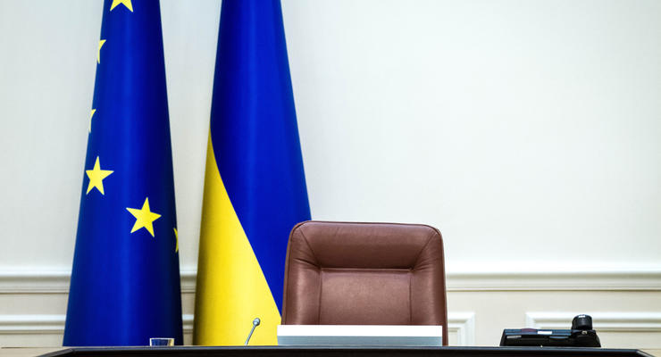 "Премьерские" симпатии: кого украинцы хотят видеть в кресле премьера