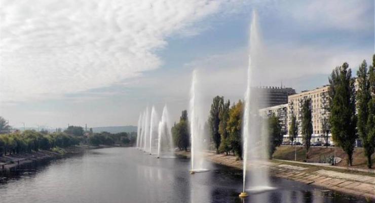 В Киеве отключилась часть фонтанов на Русановском канале