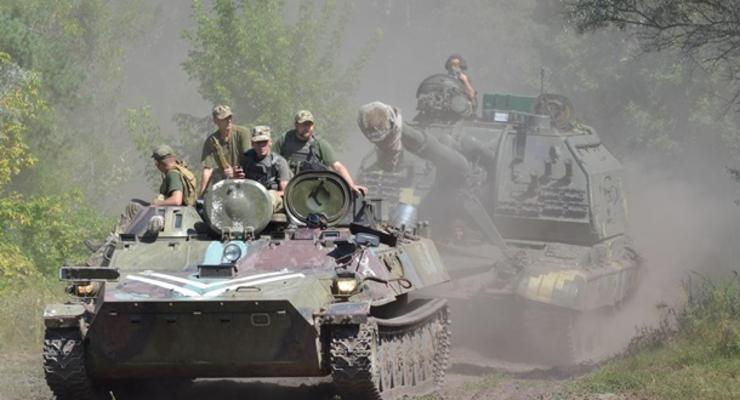На Донбассе за день 10 обстрелов, у ВСУ потери