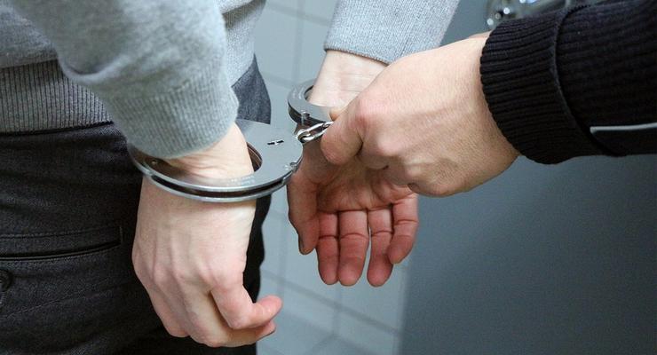 В Виннице полицейского арестовали за превышение служебных полномочий