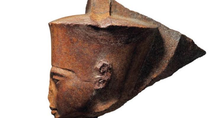Бюст Тутанхамона продали на аукционе почти за шесть миллионов долларов