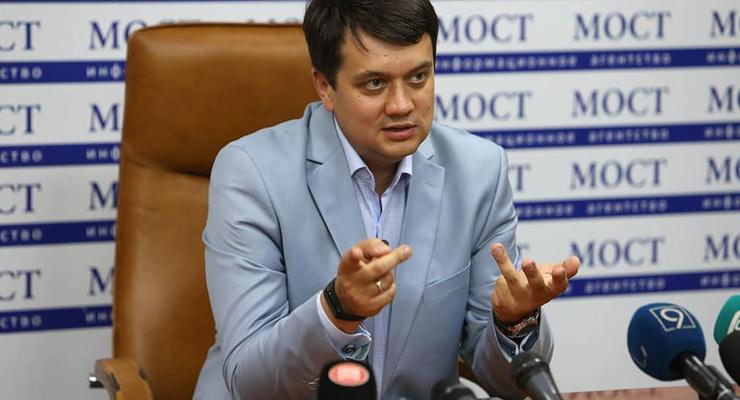 Разумков предупредил о возможном срыве выборов из-за жеребьевки