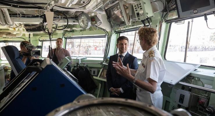 Зеленскому показали корабли НАТО в Одессе