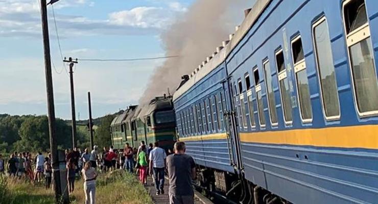 Пожар в поезде Ворохта-Кременчуг: пассажиры самостоятельно тушили огонь