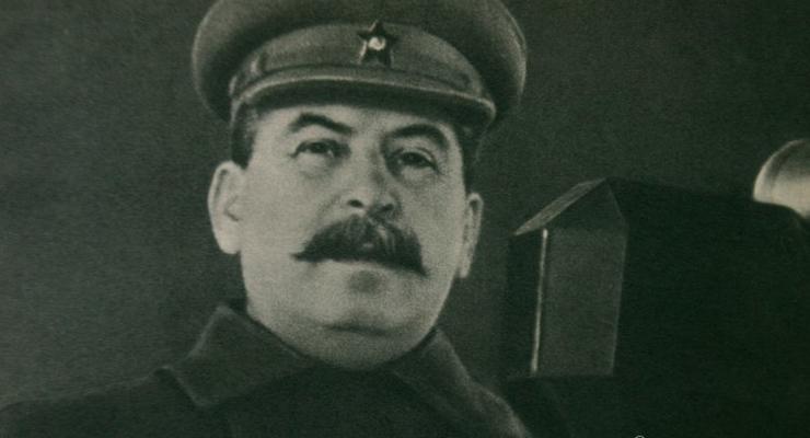 Украинцы относятся к Сталину втрое хуже россиян
