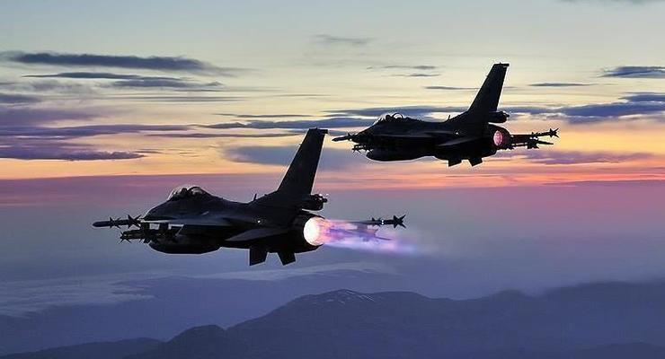 Турция нанесла авиаудар по целям в Ираке