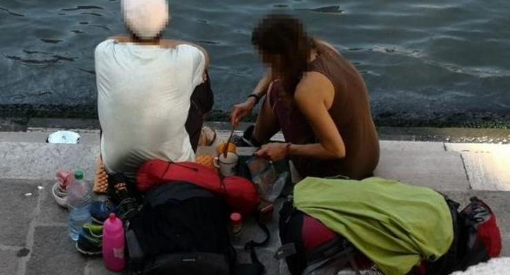В Венеции туристов оштрафовали на 950 евро за кофе на мосту