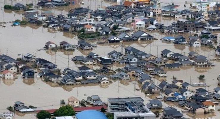 В Японии из-за ливней эвакуируют тысячи людей