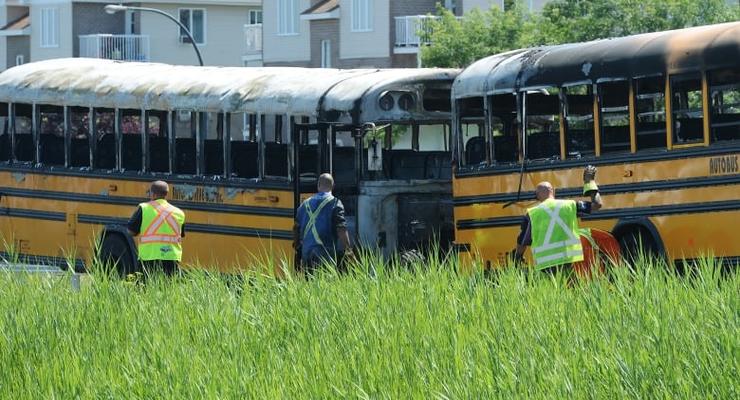В Канаде два автобуса с детьми попали в аварию