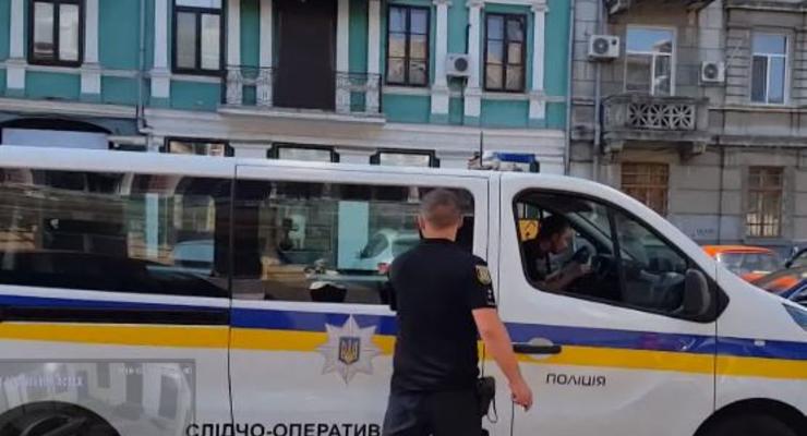 В Одессе иностранец под видом полицейского грабил туристов