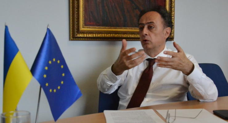 Рейды СБУ вредят инвестиционной привлекательности Украины - посол ЕС