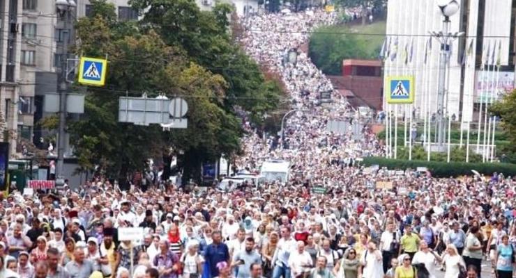 В крестном ходе ко Дню Крещения Руси участвовали около 300 тыс. человек - УПЦ