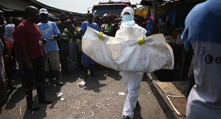 В Африке закрывают границы из-за вспышки вируса Эбола
