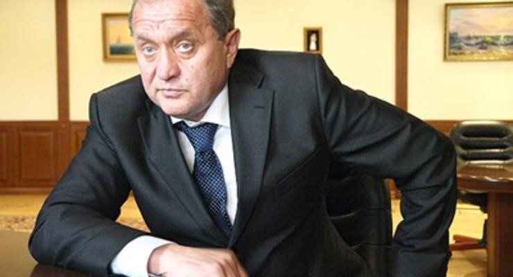 ГБР допросило главу МВД времен Януковича по делу об аннексии Крыма