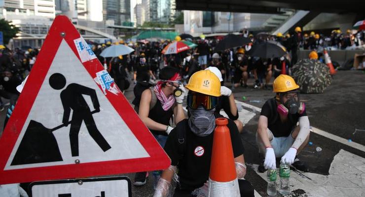 В Гонконге полиция задержала 82 человека во время протестов