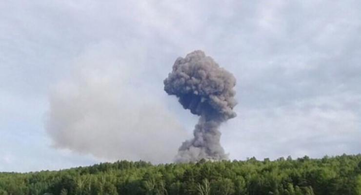 В РФ под Красноярском взорвался склад с боеприпасами: Есть пострадавшие