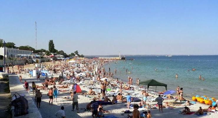 На всех Одесских пляжах запретили купаться