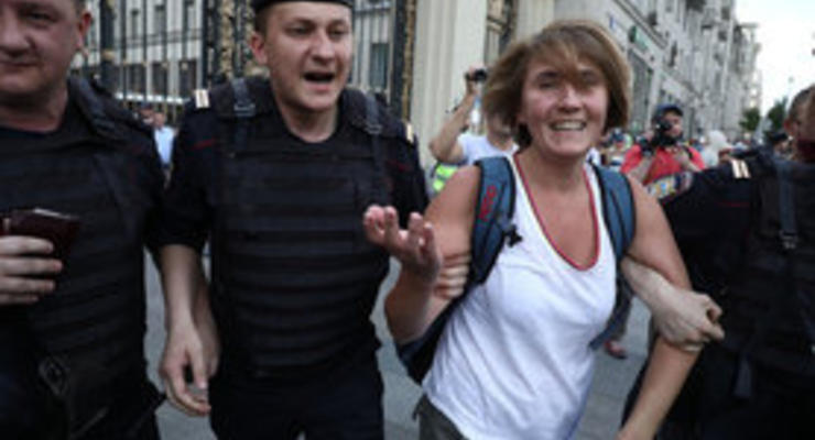Разгон митинга в Москве: Журналистку Reuters вызвали в военкомат повесткой с мужским именем