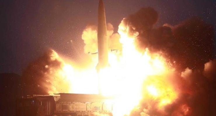 Северная Корея запустила две ракеты - СМИ