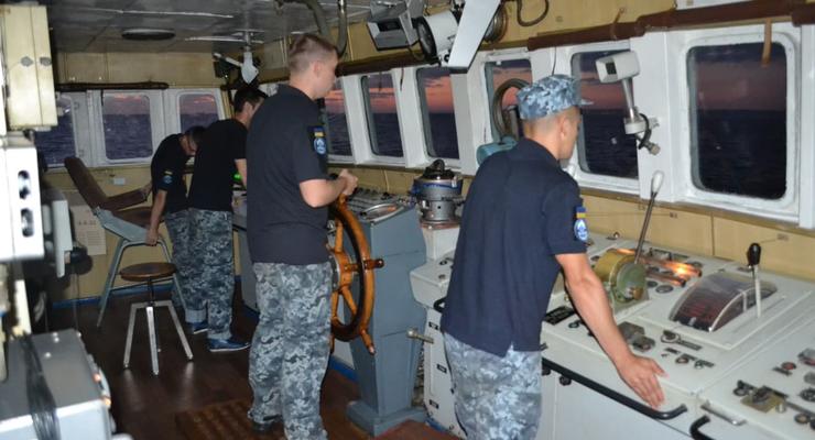 Украинские катера зашли в главную базу ВМС Турции