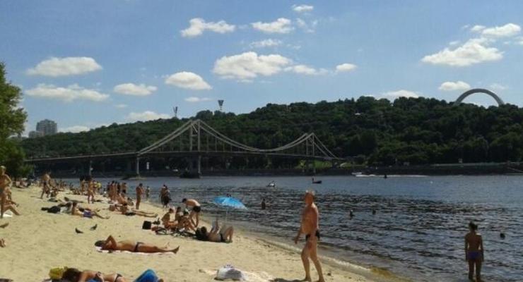 В Киеве не рекомендуется купаться на всех городских пляжах