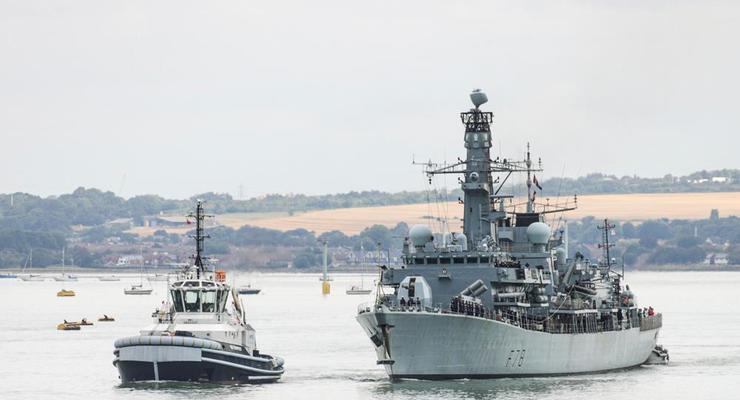 Британия направила еще один военный корабль в Ормузский пролив