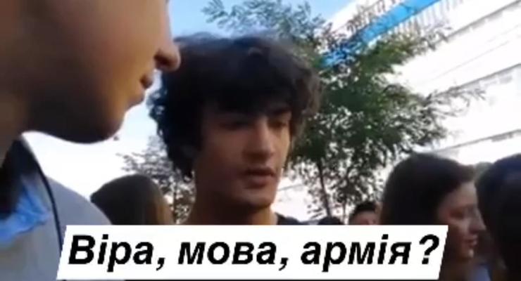 “Всем сердцем”: Сын Порошенко на русском рассказал, как любит украинский язык