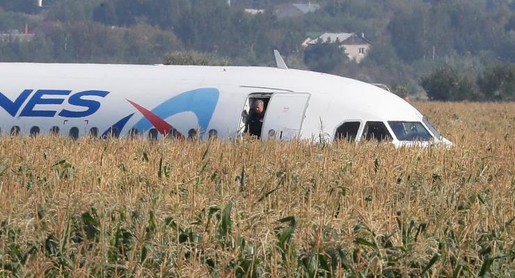 Авария А-321: экипаж самолета попал в списки Миротворца