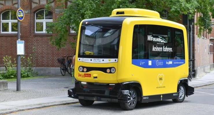 В Берлине запустили микроавтобус без водителя