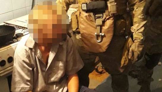 Под Днепром мужчина пытался взорвать сожительницу и ее ребенка