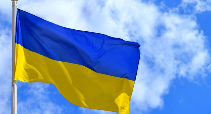 Житель Запорожья прошелся с украинским флагом в Крыму
