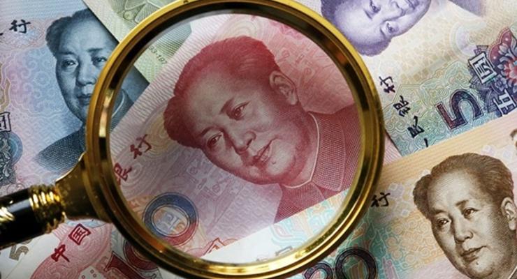 Китайский юань упал до минимума за 11 лет