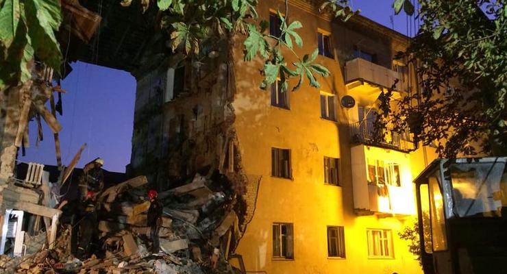 Взрыв и обрушение дома в Дрогобыче: есть жертвы