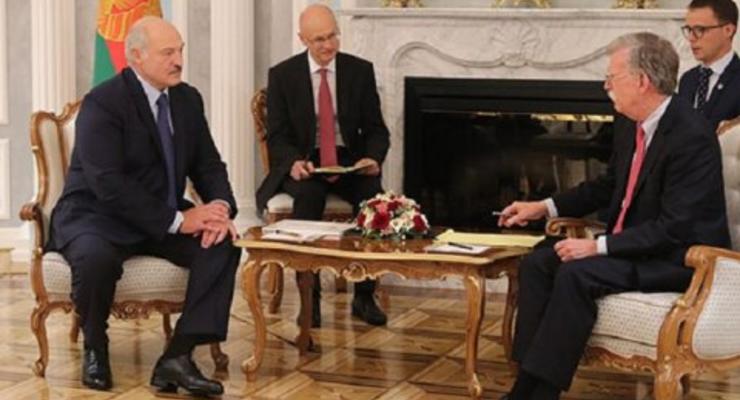 Лукашенко не против присоединения США к нормандскому формату
