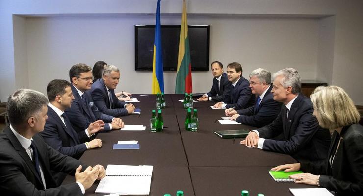 Мы делаем это для себя: Зеленский обсудил реформы с главой Литвы