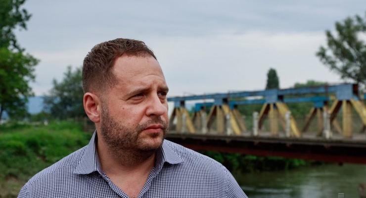У Зеленского призвали не разводить панику вокруг темы обмена и Донбасса