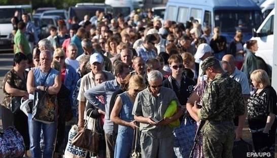 В Минсоцполитики подсчитали переселенцев с Донбасса и Крыма