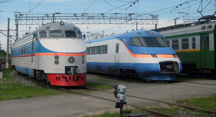 В "ДНР" хотят запустить прямые поезда в Москву и Петербург