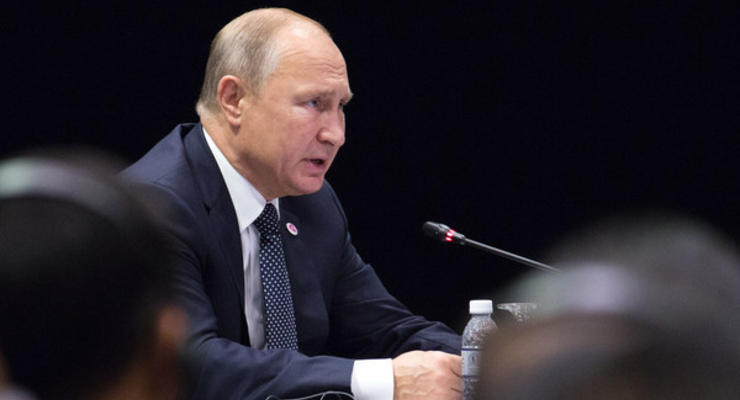 Песков о том, почему Путин не встретил пленных: “Это не прерогатива президента”