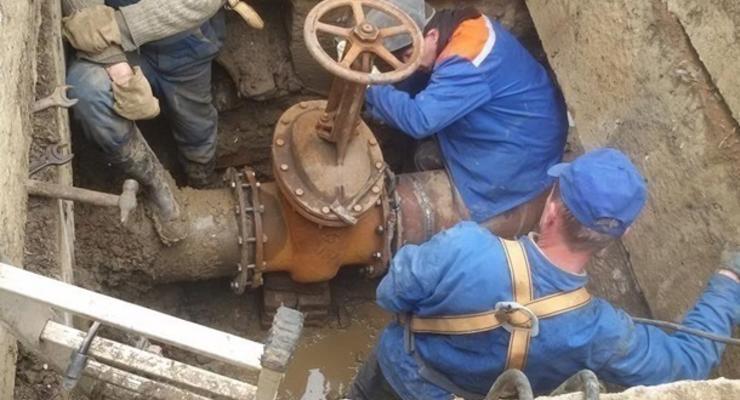 Половина Львова осталась без воды из-за аварии на водопроводе