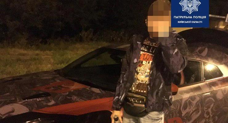 В Борисполе парень с пистолетом и без прав устроил гонки с патрульными