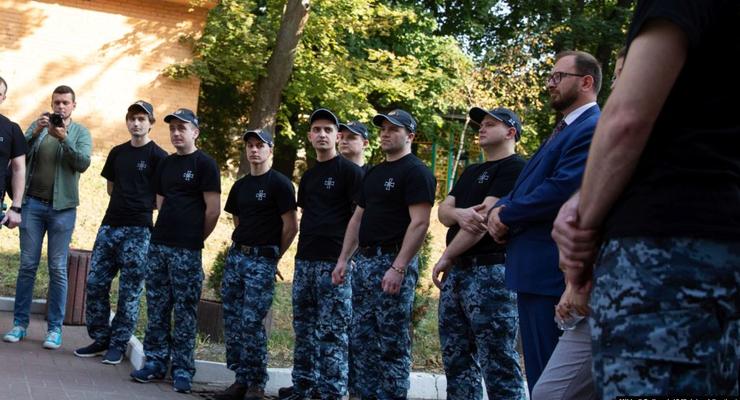 Освобожденные моряки дают пресс-конференцию в Киеве