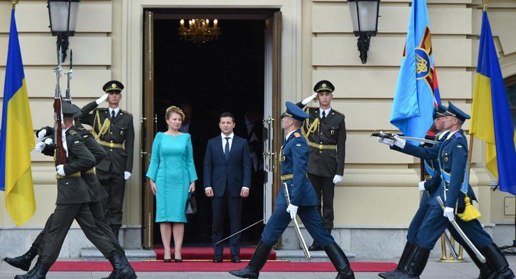 Зеленский встретился с президентом Словакии Зузаной Чапутовой