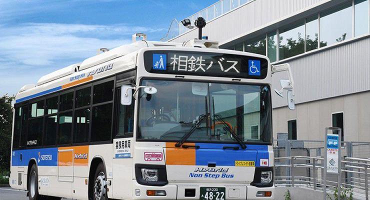 В Японии запустили рейсовый автобус без водителя